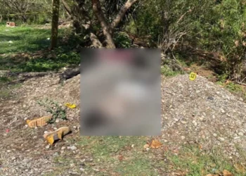 Los cuerpos de los dos jóvenes, quienes presentaban huellas de tortura física y mutilaciones, fueron trasladados al anfiteatro de Río Grande en calidad de desconocidos.