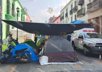 Fotos: Jesús Santiago // Las y los trabajadores de la educación se distribuyeron en al menos 10 calles del Centro Histórico de la Ciudad.