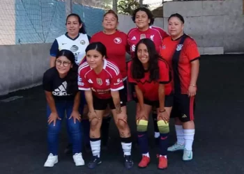 Reinas Aztecas son las bicampeonas del futbol rápido.