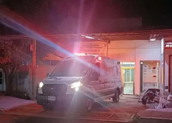El menor de 17 años recibió los primeros auxilios tras resultar con traumatismo por un probable intento de suicidio en la carretera a Mariscala de Juárez.