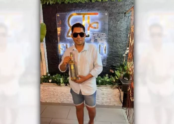 El tiktoker Eduardo Dí Garcí tuvo una sesión de fotos en Fusion Restaurant.