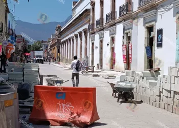 Foto: Lisbeth Mejía // La calle 20 de Noviembre transformada en una trampa.