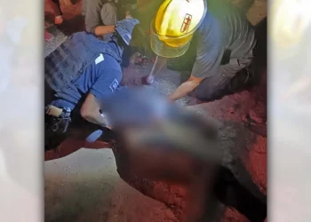 Paramédicos brindaron atención prehospitalaria al joven de 24 años.