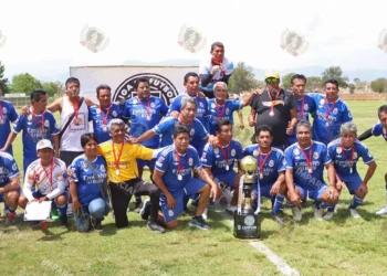 Fotos: Leobardo García Reyes // Cementerio es el campeón.