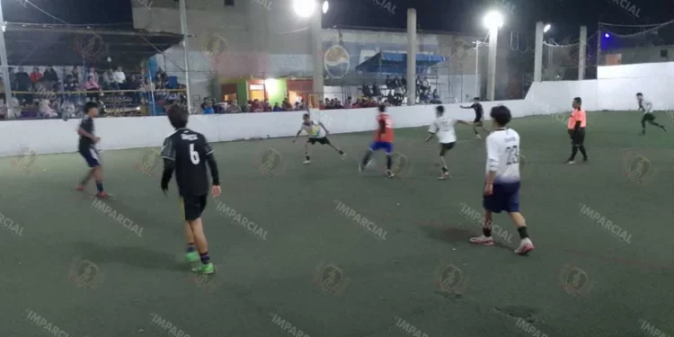Foto: Leobardo García Reyes // Ya se prepara el Torneo del Día del Padre en la Liga Galaxia.
