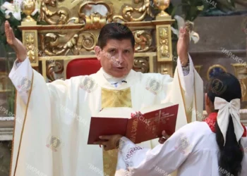 Foto: Adrián Gaytán // Alejandro Rodríguez, ofició la misa dominical.
