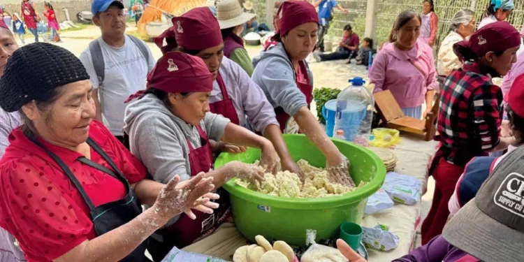 Aprendieron sobre alimentación saludable, aprovechamiento de insumos locales y preparación de platillos nutritivos.