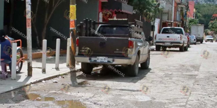 Foto: Archivo El Imparcial // Exigen limpiar las calles de vehículos abandonados.