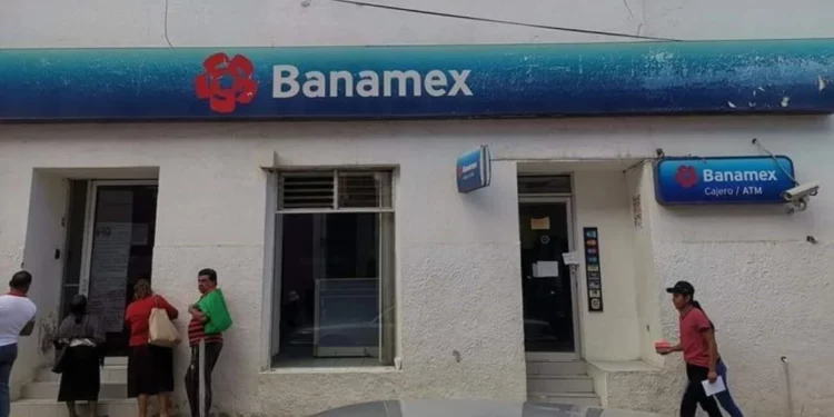 ¿Vas a retirar una suma alta en el banco? BBVA, Banamex y Banco Azteca endurecen sus protocolos de seguridad