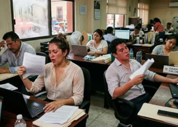 Estrés térmico laboral: El “asesino silencioso” que reduce la productividad y pone en riesgo tu vida