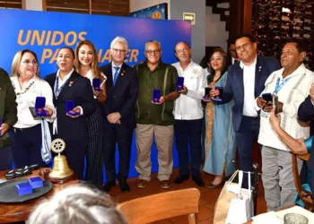 Fotos: Rubén Morales // Clubes rotarios del Distrito 4195 recibieron al presidente mundial de Rotary Internacional, Francesco Arezzo.
