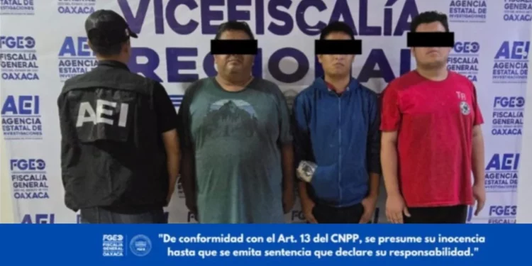 Tres personas fueron detenidas tras presuntamente vender una camioneta con reporte de robo usando documentos falsos y engaños