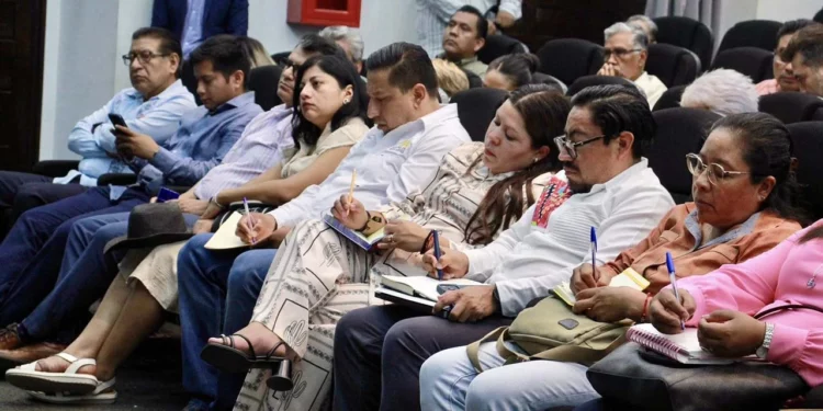 Foto: redes sociales // Directores se reunieron ayer con el nuevo rector.