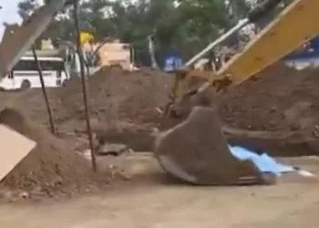 Fatal accidente en Viguera: alud de tierra sepulta y mata a trabajador en obra de drenaje