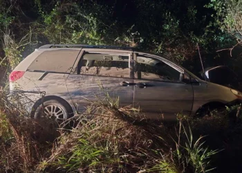 El aparatoso percance vial ocurrió sobre la ruta federal 200 con rumbo a Pinotepa.