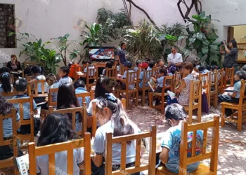 Foto: Lisbeth Mejía // Edith Olivares Ferreto, directora ejecutiva de Amnistía Internacional en la presentación del libro "Las Ausentes".