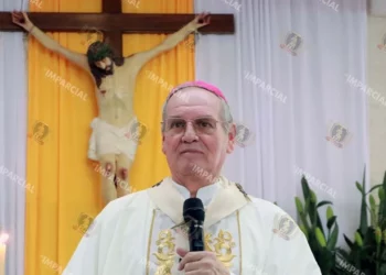 Foto: Adrián Gaytán // El arzobispo Pedro Vázquez Villalobos, realizó un reconocimiento a quienes nos dieron vida.
