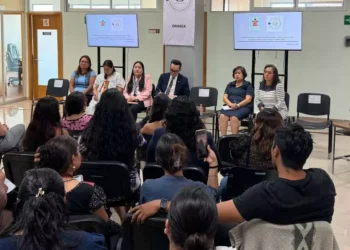 FOTO: TSJEO // El magistrado Juan Díaz Carranza ha establecido consulta con diversos colectivos para integrar propuestas a la aplicación del Código Nacional de Procedimientos Civiles y Familiares