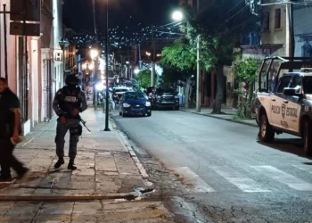 Fuerzas federales y estatales mantuvieron un estricto cerco de seguridad.