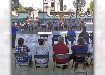 Foto: Conagua // Formalización de las unidades de riego en Santo Tomás Mazaltepec.