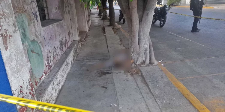 Hasta el cierre de esta edición, el occiso permanecía registrado en calidad de desconocido.
