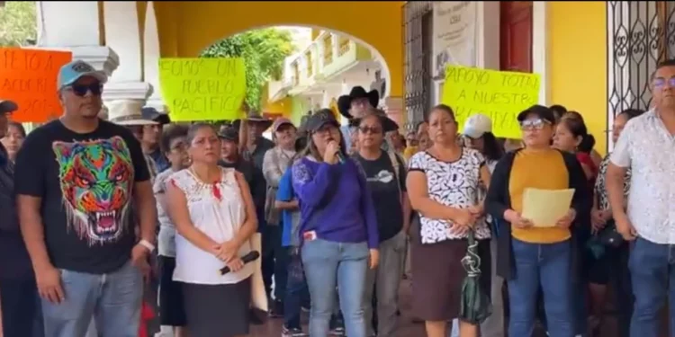Pobladores de Mitla convocan con campanas y amagan con expulsar a la Sección 22