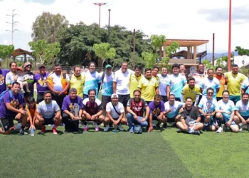 La foto del recuerdo entre algunos de los participantes.