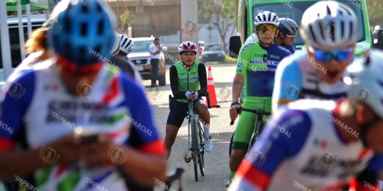 Fotos: Leobardo García Reyes /// Las damas presentes en el ciclismo.