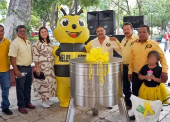 La Organización Apícola de la Mixteca realizó por cuarta vez este festival en el Parque Independencia de Huajuapan.