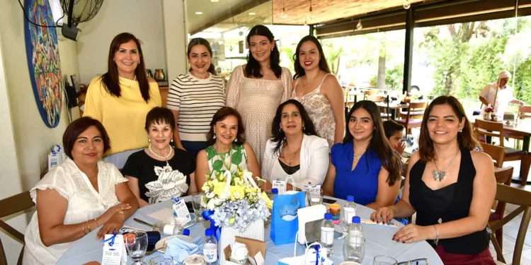 Fotos: Rubén Morales // Pamela Cabrera Rojas disfrutó de un emotivo baby shower en compañía de familiares y amigas cercanas.