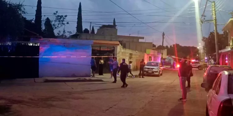 Misterio y conmoción tras el hallazgo sin vida de madre e hija en casa cerrada en San Martín Mexicapan