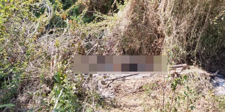 Peritos procesaron el área donde fue localizado el cuerpo calcinado de José Ignacio S. R.