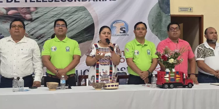 Convoca S-22 a marcha del Día del Maestro para el día 15