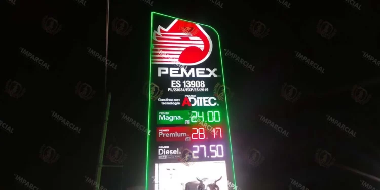 Foto: Pedro Silva Alanis // El precio del diésel por litro ya se encuentra entre los 28.70 hasta los 29.99 pesos.