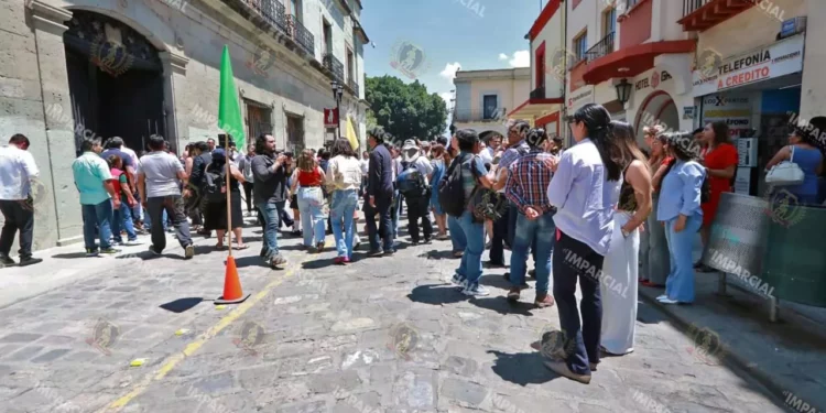 Foto: Adrián Gaytán // Negocios, oficinas públicas y de gobierno participaron en el simulacro de sismo llevado a cabo este miércoles.
