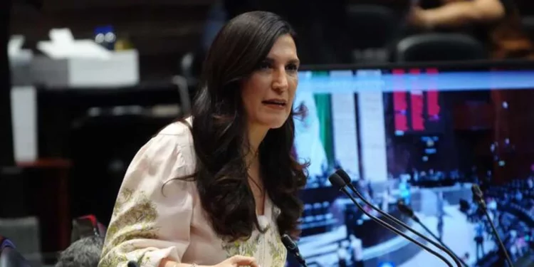 Foto: internet – ilustrativa // Kenia López Rabadán, presidenta de la Mesa Directiva de la Cámara de Diputados.