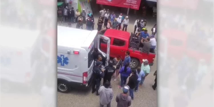 Un hombre de 40 años y un joven de 25 resultaron con heridas de gravedad producidas por objetos punzocortantes.