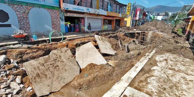 Fotos: Jesús Santiago López // Una zona de guerra está convertida la agencia municipal de San Martín Mexicapam.