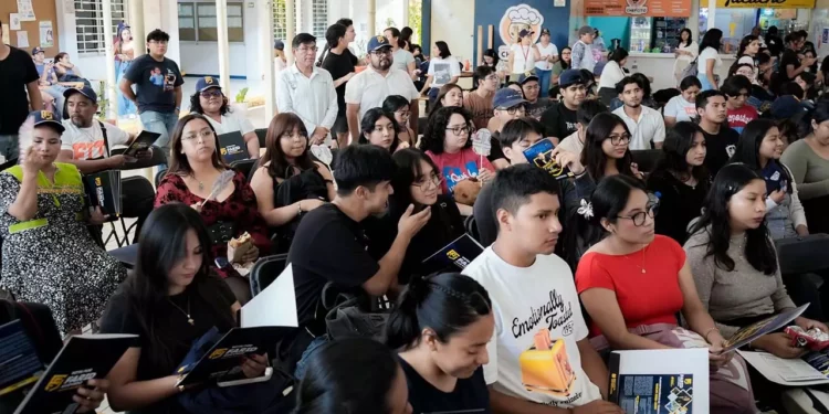 Foto: redes sociales // Universitarios han dado cuenta de excesos en gasto de campaña del aspirante oficial a la rectoría.