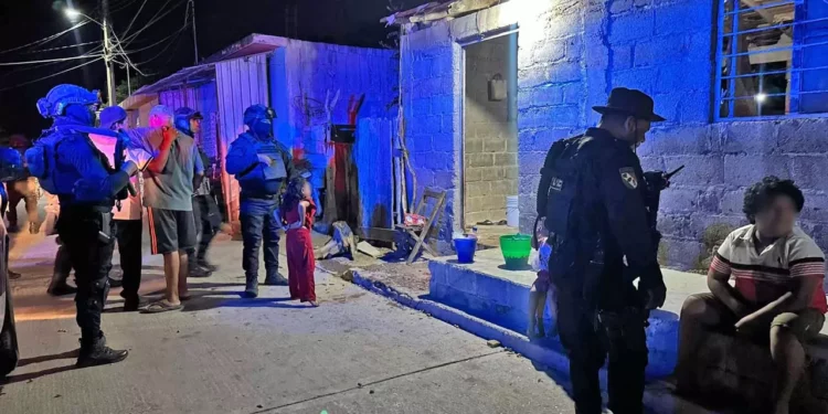 Vivienda en la colonia Lorenza Santiago donde un ataque armado terminó con la vida de un niño de ocho años en Juchitán.