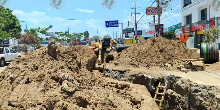 VIDEO: ¿Qué RUTAS ALTERNAS usar ante el cierre en la Carretera Cristóbal Colón por obras en el Monumento a Juárez?
