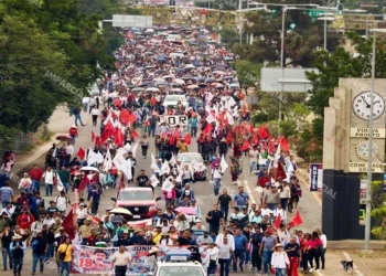 Foto: Adrián Gaytán // La Sección 22 sale de nuevo a las calles. Definen fechas para el paro indefinido de junio.