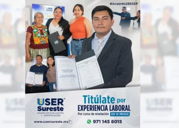 “Entrega de Títulos de Licenciatura: USER SURESTE Certifica tu Experiencia.”