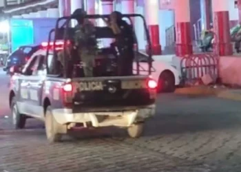 Vecinos detienen a presunto ladrón en Tehuantepec y lo entregan a la Policía