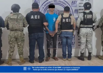 Cae presunto homicida tras intentar huir con droga en Pinotepa Nacional