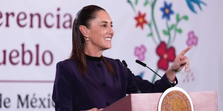 La presidenta de México anunció el envío de una reforma al Congreso para postergar los comicios judiciales a junio de 2028 y facilitar el escrutinio a los votantes.