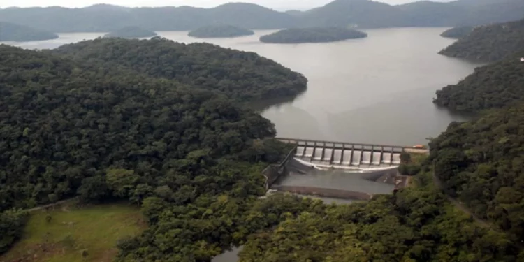 Foto: redes sociales // Con un buen volumen de agua iniciaría la presa Miguel Alemán la temporada de lluvias.