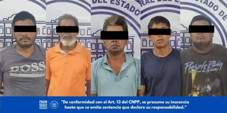 ¡Golpe al narcomenudeo en la Costa! Cinco hombres son enviados a proceso tras cateos y aseguramientos