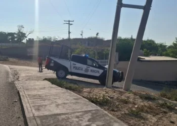 Taxista atropella a estudiante en Salina Cruz y huye sin asumir responsabilidad