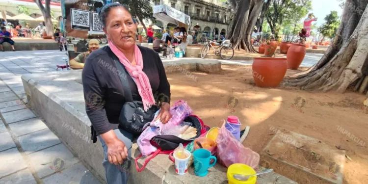 VIDEO | ¡El oficio que se apaga! Voceadores de Oaxaca enfrentan la extinción del periódico impreso